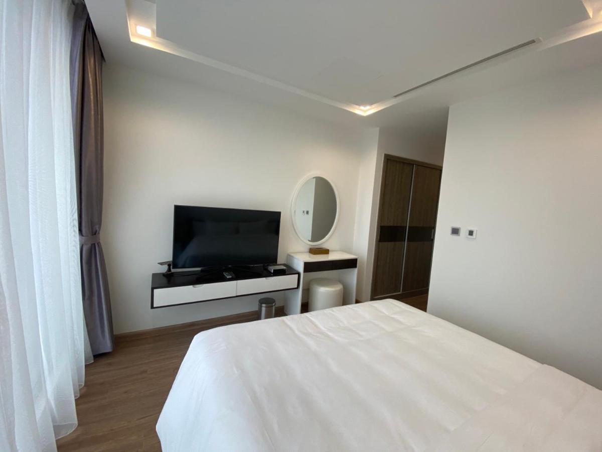 Fujihousing - Vinhomes Metropolis Apartment Ханой Екстер'єр фото